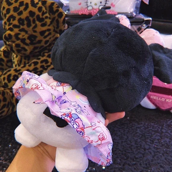 Kuromi Pink plushie 💕 - Picture 3 of 4